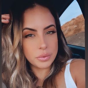 Meet your Posher, Mayra